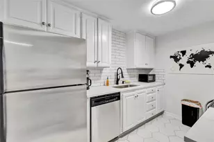 2529 Rio Grande St, Austin, TX 78705 - Photo 2