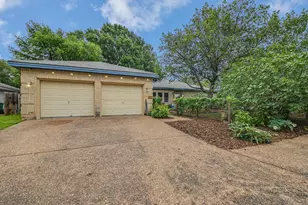 10300 La Costa Dr, Austin, TX 78747 - Photo 22