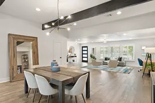 5721 Louise Ln, Austin, TX 78757 - Photo 8