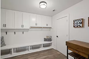 5721 Louise Ln, Austin, TX 78757 - Photo 32