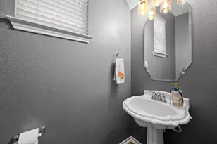 2113 Campfield Pkwy, Austin, TX 78745 - Photo 32