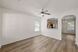 2113 Campfield Pkwy, Austin, TX 78745 - Photo 6