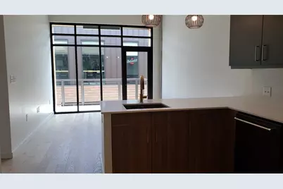 1501 E 4th Street #304, Austin, TX 78702 - Photo 16