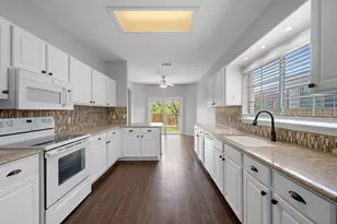 1010 Del Roy Dr, Cedar Park, TX 78613 - Photo 12