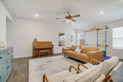 262 Sickle Loop, Kyle, TX 78640 - Photo 6