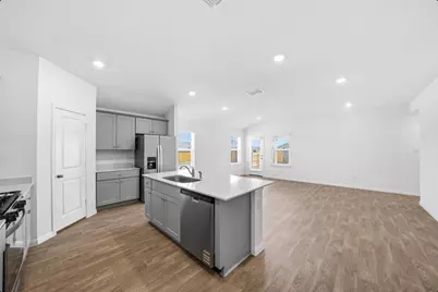 514 Globe Mallow Circle, Kyle, TX 78640 - Photo 10