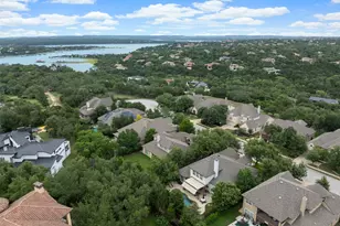 215 Lake Como Dr, Lakeway, TX 78734 - Photo 20