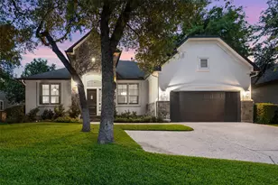215 Lake Como Dr, Lakeway, TX 78734 - Photo 1