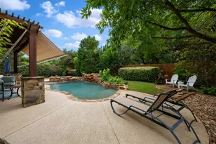 215 Lake Como Dr, Lakeway, TX 78734 - Photo 18