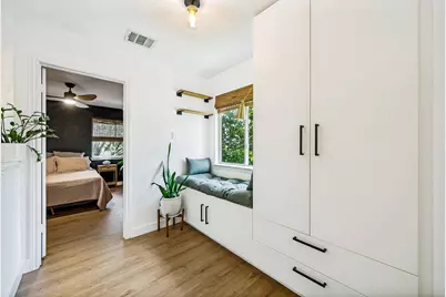 9205 Rowlands Sayle Road, Austin, TX 78744 - Photo 14