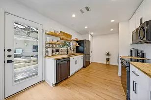 9205 Rowlands Sayle Rd, Austin, TX 78744 - Photo 8