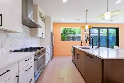 2201 E 16th Street, Austin, TX 78702 - Photo 8