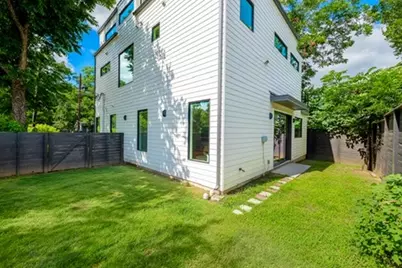 2201 E 16th Street, Austin, TX 78702 - Photo 26