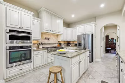 190 Estrella Crossing, Georgetown, TX 78628 - Photo 10