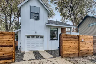 904 E 2nd Street #B, Austin, TX 78702 - Photo 2