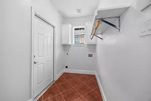 10901 Parkfield Dr, Austin, TX 78758 - Photo 14