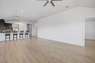 321 Gaida Loop, Georgetown, TX 78628 - Photo 18