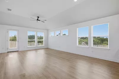 321 Gaida Loop, Georgetown, TX 78628 - Photo 16