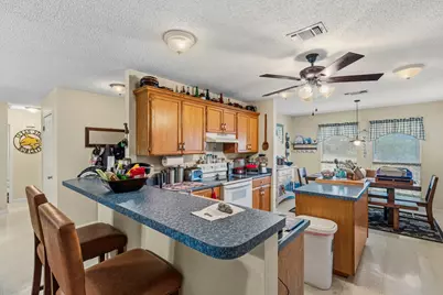 215 Harmons Way, San Marcos, TX 78666 - Photo 10