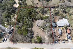 215 Harmons Way, San Marcos, TX 78666 - Photo 20