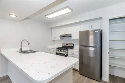 6008 N Lamar Boulevard #205, Austin, TX 78752 - Photo 2