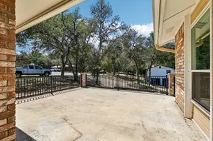 808 Dale Dr, San Marcos, TX 78666 - Photo 32
