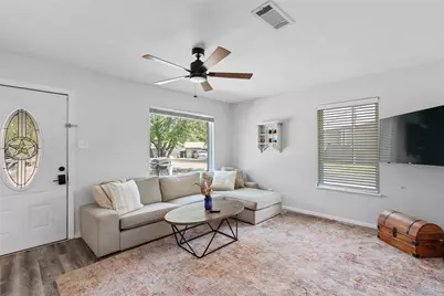 8400 Sequoia Drive, Austin, TX 78758 - Photo 4