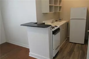 704 W 22nd St, Austin, TX 78705 - Photo 2
