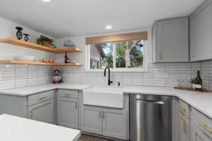 12217 Antoinette Pl, Austin, TX 78727 - Photo 8