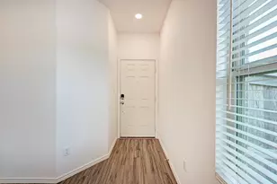 206 George Neggan Ln, Bastrop, TX 78602 - Photo 8