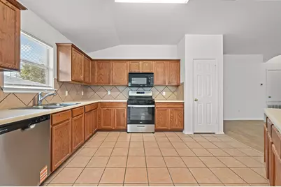 123 Loon Lake Drive, Kyle, TX 78640 - Photo 12