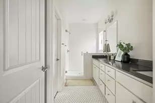 1160 Lott Ave, Austin, TX 78721 - Photo 16