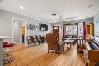 2410 Elmglen Drive, Austin, TX 78704 - Photo 10