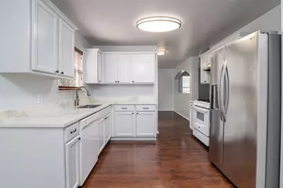 608 Colonial Park Boulevard, Austin, TX 78745 - Photo 10