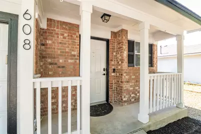 608 Colonial Park Boulevard, Austin, TX 78745 - Photo 2