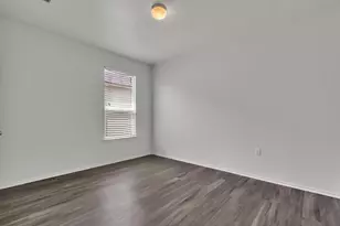9300 China Rose Dr, Austin, TX 78724 - Photo 8