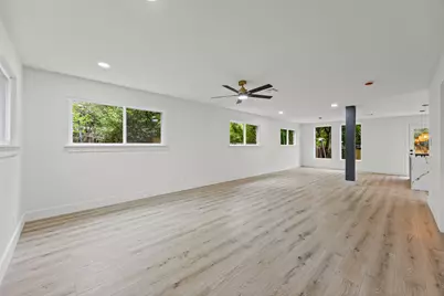 6005 Walnut Hills Drive, Austin, TX 78723 - Photo 10