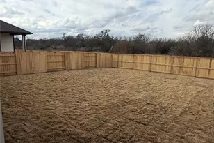 13508 Gray Landing Dr, Elgin, TX 78621 - Photo 10