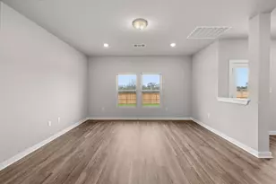 13508 Gray Landing Dr, Elgin, TX 78621 - Photo 12