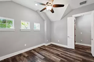 203 E Salty St, Thorndale, TX 76577 - Photo 28