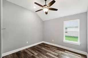 203 E Salty St, Thorndale, TX 76577 - Photo 12