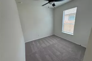 216 Coastal Wy, Georgetown, TX 78628 - Photo 10