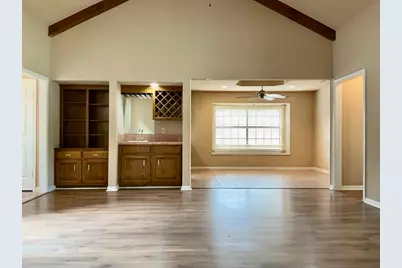 506 Meadow Creek Drive, Pflugerville, TX 78660 - Photo 12