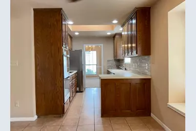 506 Meadow Creek Drive, Pflugerville, TX 78660 - Photo 8