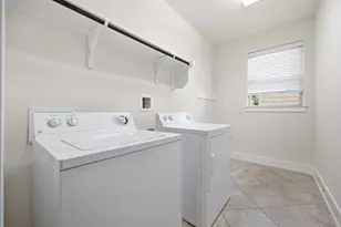 10905 Rock Island Dr, Austin, TX 78717 - Photo 14