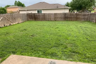 719 Decker Dr, Hutto, TX 78634 - Photo 16