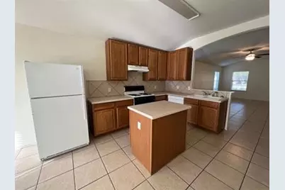 2408 Green Meadows Lane, Buda, TX 78610 - Photo 4