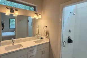 1159 Webberville Rd, Austin, TX 78721 - Photo 16