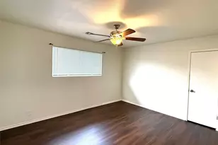 4407 E Stassney Ln, Austin, TX 78744 - Photo 12