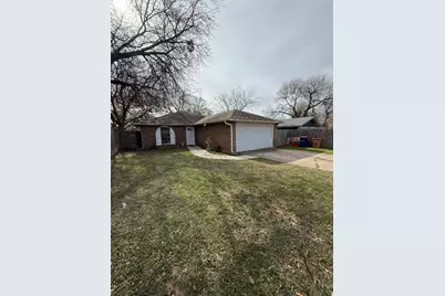 4407 E Stassney Lane, Austin, TX 78744 - Photo 1